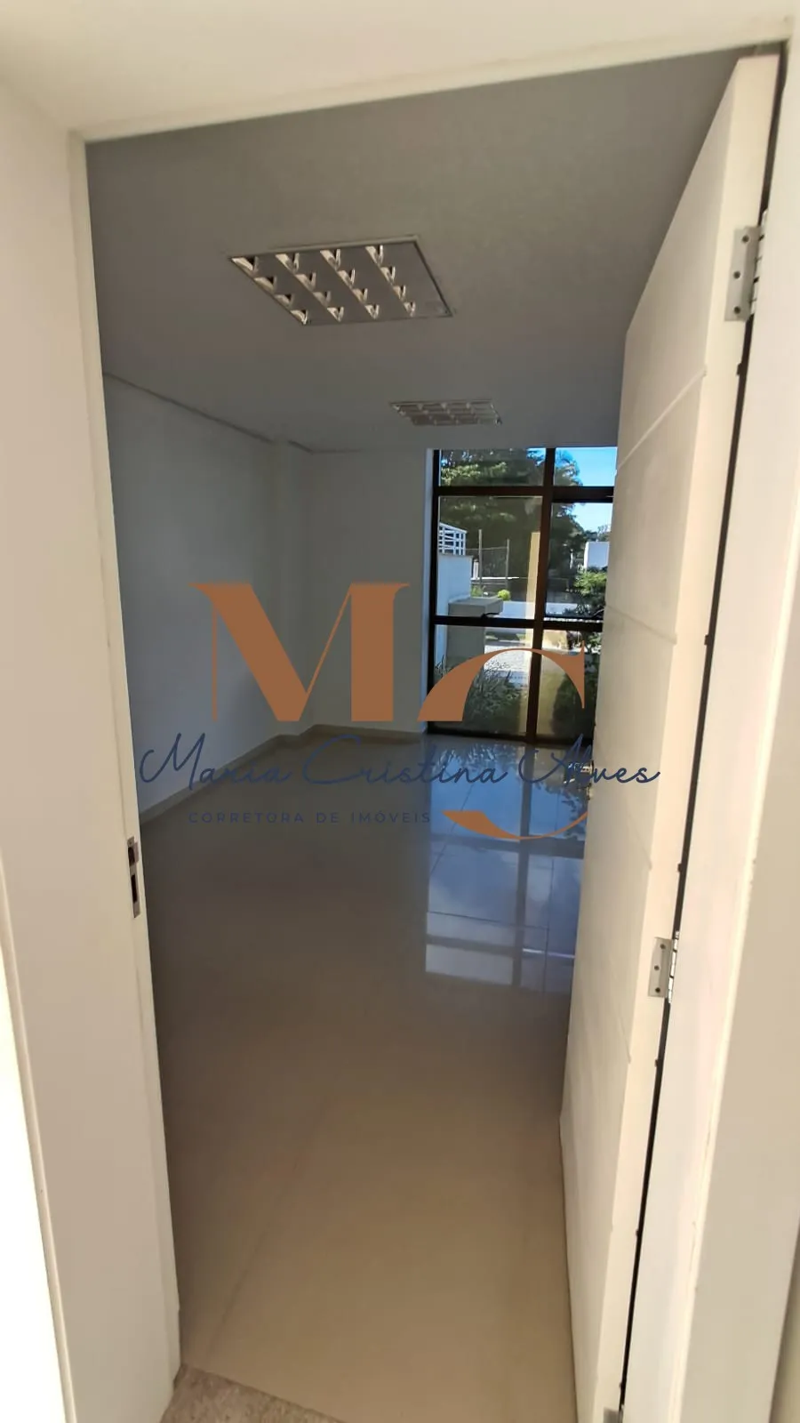 Sala comercial para Locação Anual no bairro Ariribá em Balneário Camboriú