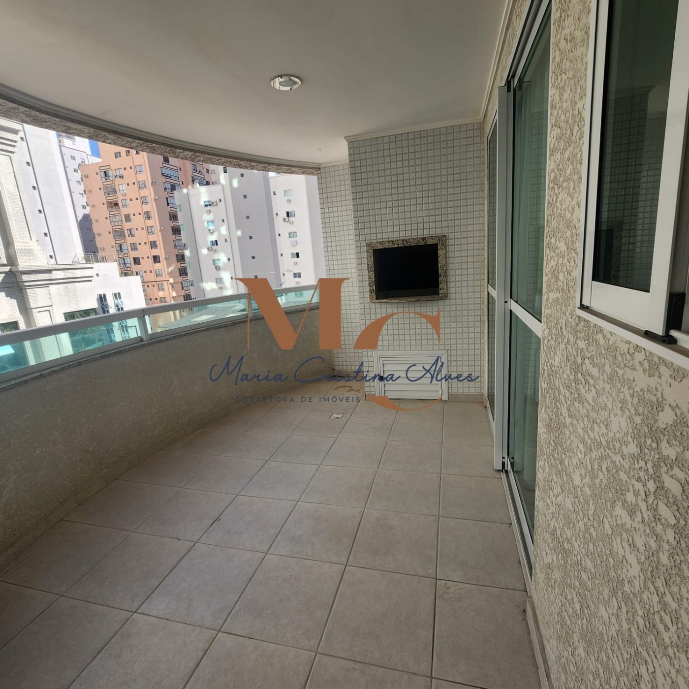 Apartamento 2 quartos para Venda no bairro Pioneiros em Balneário Camboriú
