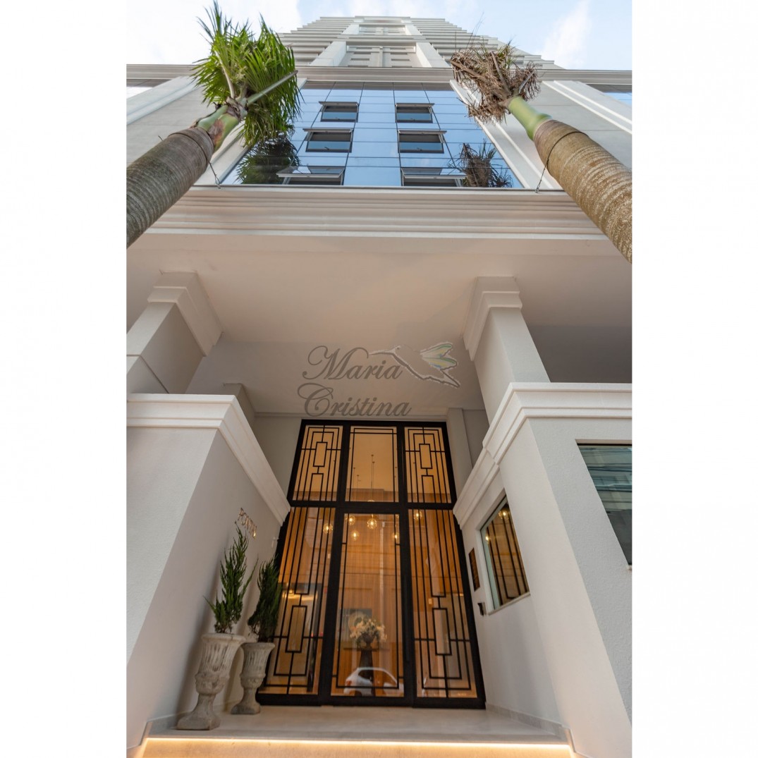 Apartamento no bairro pioneiros com vista para o mar